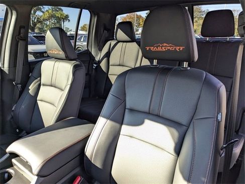 Certified 2025 Honda Ridgeline TrailSport image 31