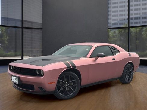 Used 2023 Dodge Challenger SXT w/ Blacktop Package RWD image 18