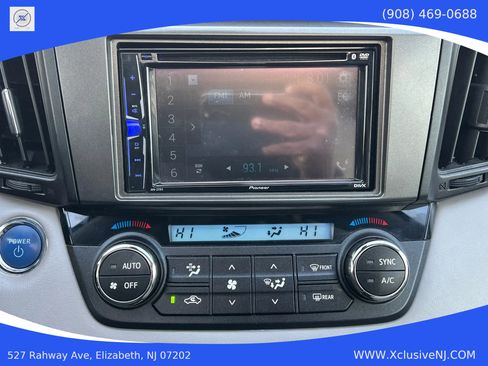 Used 2017 Toyota RAV4 Limited image 15