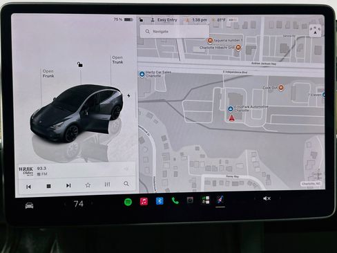 Used 2023 Tesla Model Y 2WD image 21