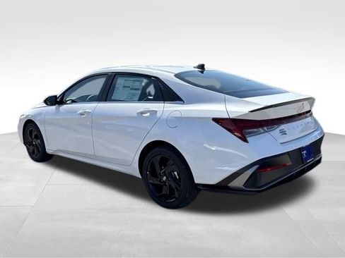 New 2026 Hyundai Elantra SEL Sport Premium FWD image 3