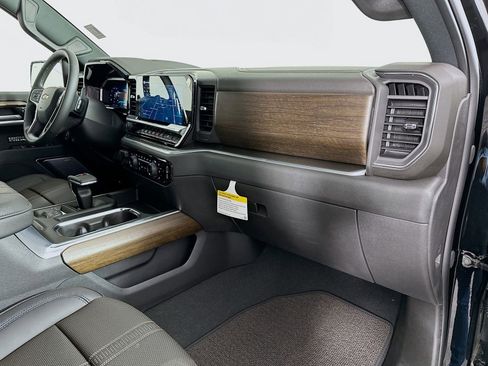 New 2026 Chevrolet Silverado 1500 High Country AWD/4WD image 32