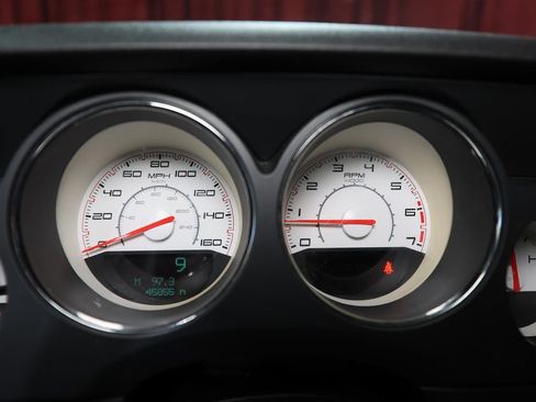Used 2013 Dodge Challenger R/T RWD image 17