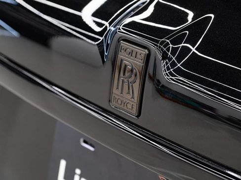 Used 2026 Rolls-Royce Cullinan AWD/4WD image 18