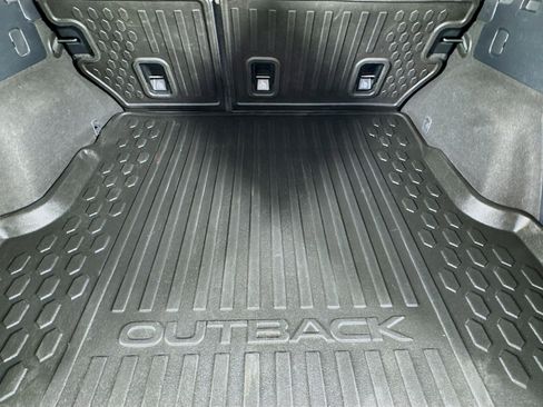 Used 2022 Subaru Outback Limited AWD/4WD image 34