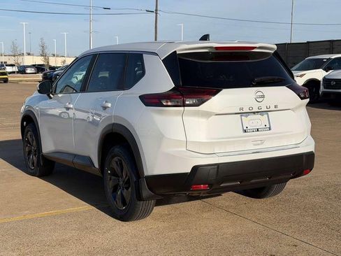 New 2026 Nissan Rogue SV FWD image 7