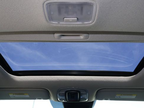 Certified 2024 Hyundai Elantra Limited image 12