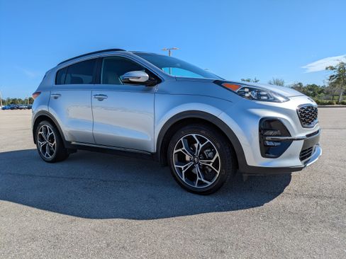 Used 2020 Kia Sportage SX FWD image 2