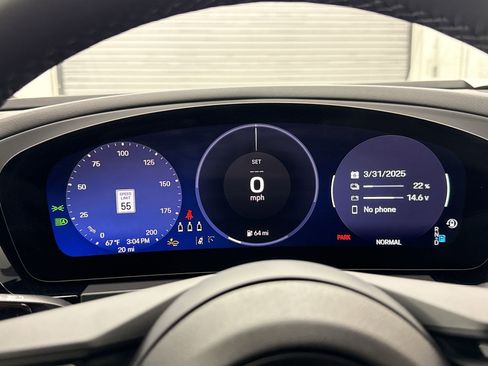 Used 2025 Porsche Macan Electric image 19