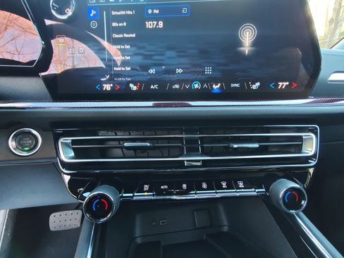 New 2026 Chevrolet Traverse Z71 w/ Driver Confidence Package image 29