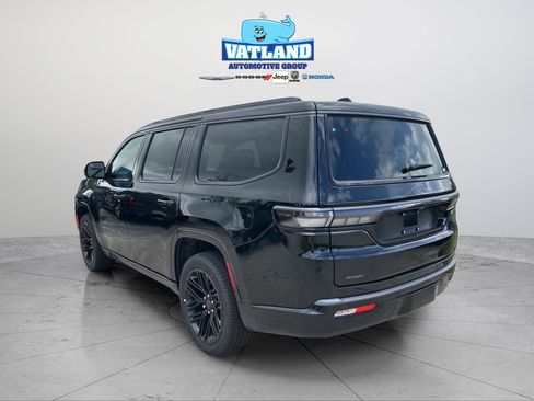 New 2026 Jeep Grand Wagoneer Limited AWD/4WD image 3