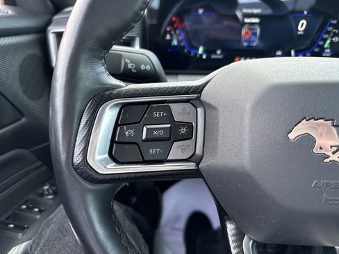 Used 2025 Ford Mustang Premium RWD image 18