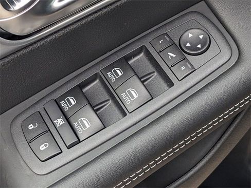 New 2026 Chrysler Pacifica Limited w/ S Appearance Package image 20