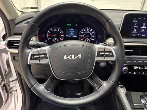 Used 2022 Kia Telluride EX w/ EX Premium Package image 24