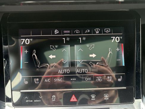 Certified 2023 Audi e-tron Chronos AWD/4WD image 16