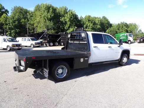 Used 2025 Chevrolet Silverado 3500 W/T w/ WT Convenience Package AWD/4WD image 8