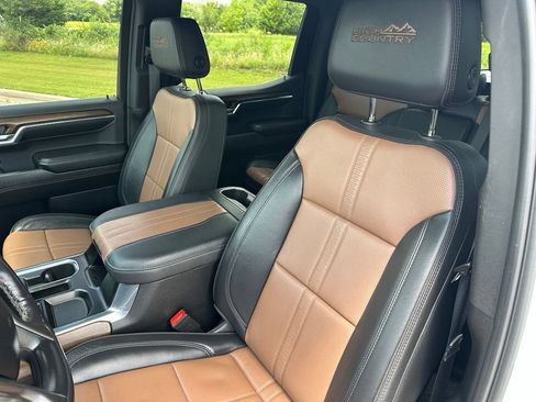 Used 2024 Chevrolet Silverado 1500 High Country AWD/4WD image 26