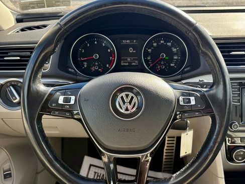 Used 2017 Volkswagen Passat 1.8T R-Line image 28