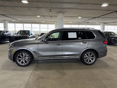 Used 2026 BMW X7 xDrive40i image 5