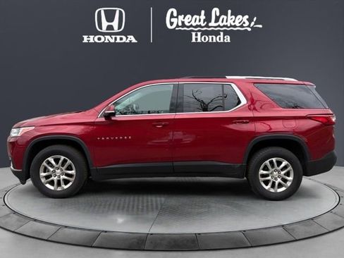 Used 2018 Chevrolet Traverse LT FWD image 3