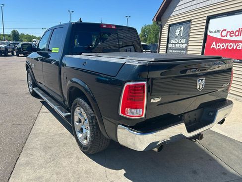 Used 2015 RAM 1500 Laramie w/ Convenience Group AWD/4WD image 7
