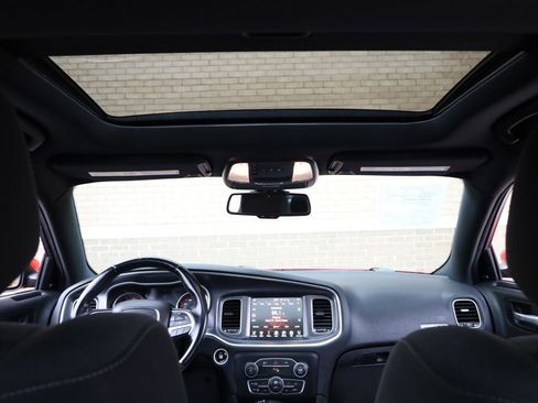 Used 2016 Dodge Charger SXT w/ Navigation & Travel Group image 17