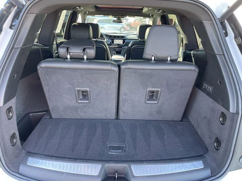 Used 2025 Cadillac XT6 Premium Luxury image 27