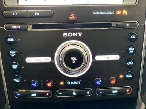 Used 2018 Ford Explorer Sport w/ Equipment Group 401A AWD/4WD image 22