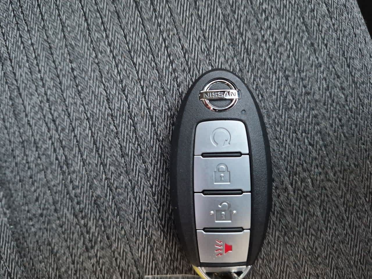 Used 2022 Nissan Rogue SV FWD image 33