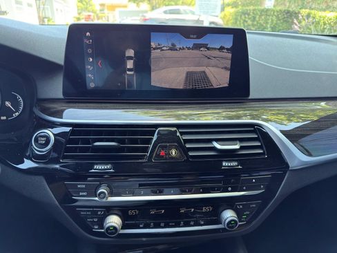 Used 2019 BMW 530e w/ Convenience Package RWD image 18