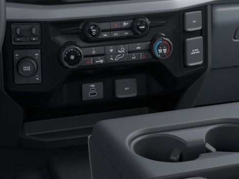 New 2026 Ford F550 4x4 SuperCab Super Duty image 16