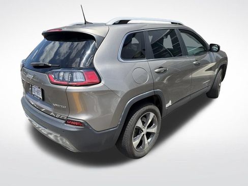 Used 2019 Jeep Cherokee Limited w/ Luxury Group AWD/4WD image 4