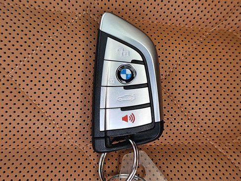 Certified 2023 BMW X5 sDrive40i w/ Parking Assistance Package image 37