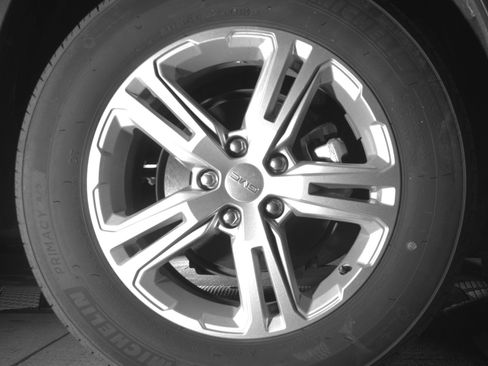 Used 2024 GMC Terrain SLE FWD image 20