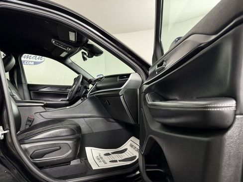 Used 2024 Jeep Grand Cherokee L Laredo image 17