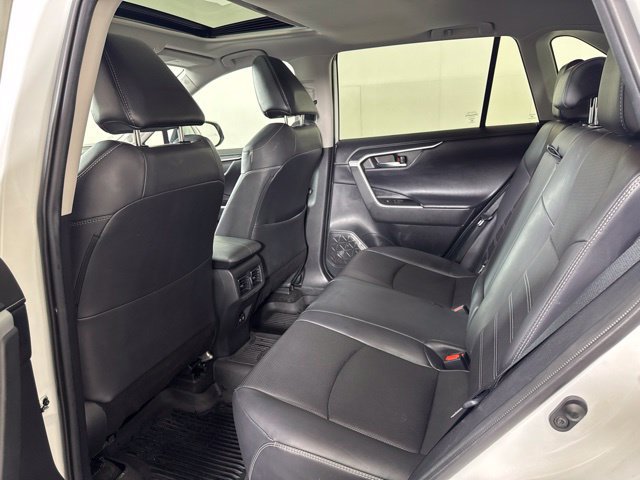 Used 2020 Toyota RAV4 Limited w/ Limited Grade Weather Package AWD/4WD image 12