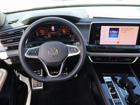 New 2026 Volkswagen Atlas Peak Edition image 15