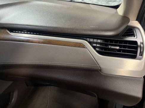 Used 2018 GMC Yukon Denali w/ Open Road Package AWD/4WD image 14