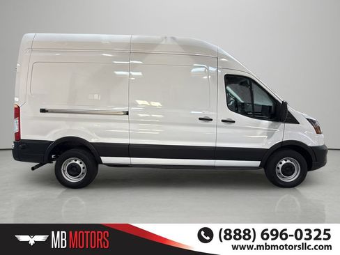 Used 2024 Ford Transit 250 148 High Roof w/ Load Area Protection Package RWD image 5