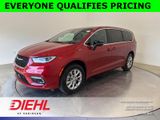 New 2026 Chrysler Pacifica Select image 3