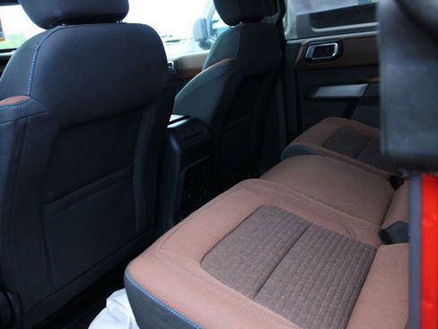 Used 2023 Ford Bronco Outer Banks AWD/4WD image 4