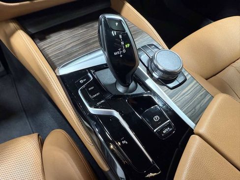 Used 2023 BMW 530i xDrive w/ M Sport Package image 9