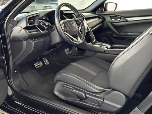 Used 2019 Honda Civic Sport image 7