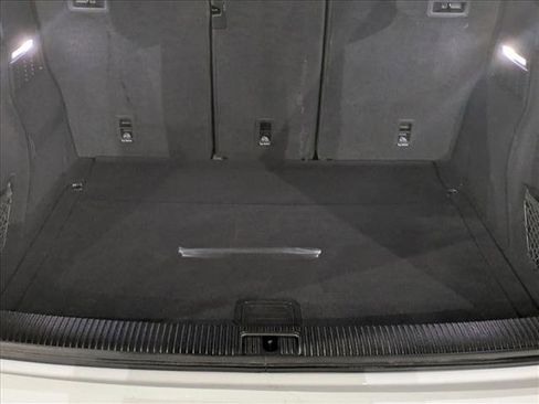 Certified 2025 Audi Q5 2.0T Premium Plus image 6