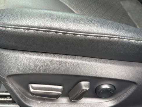 Used 2020 Toyota Camry XSE FWD image 17