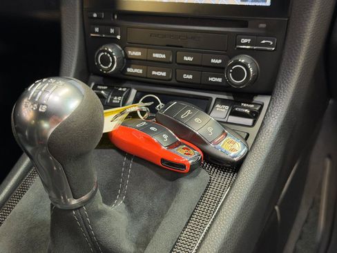 Used 2018 Porsche 911 GT3 w/ Sport Chrono Package RWD image 31