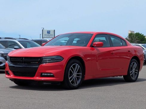 Used 2019 Dodge Charger SXT w/ Cold Weather Package AWD/4WD image 7