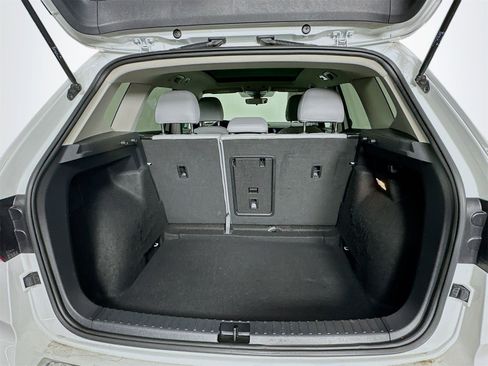 Used 2023 Volkswagen Taos SE image 26