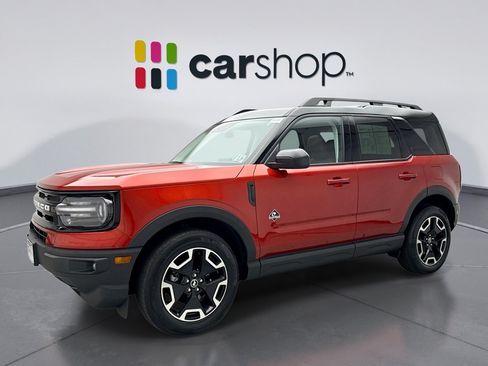 Used 2023 Ford Bronco Sport Outer Banks w/ Tech Package AWD/4WD image 1