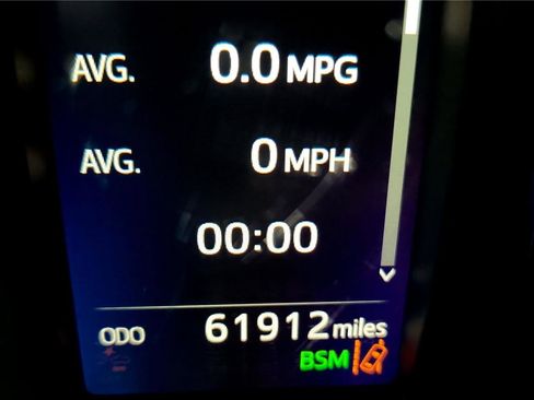 Used 2018 Toyota RAV4 XLE image 27